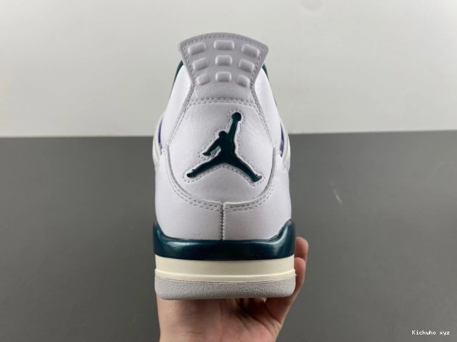 Oxidized Green Jordan Air 4 0710